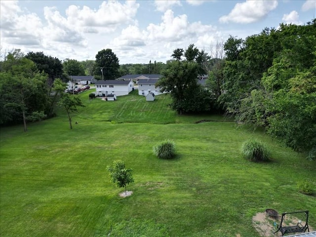816 Locust St, Macon, MO 63552 - view of grassy yard