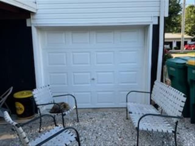 816 Locust St, Macon, MO 63552 - view of garage
