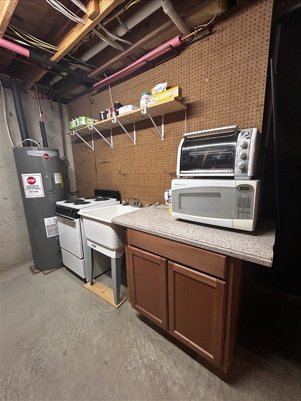 28730 State Highway T, Excello, MO 65247 - unfinished below grade area featuring water heater