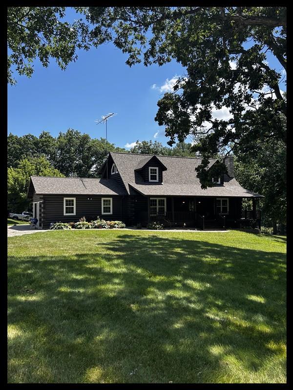 28730 State Highway T, Excello, MO 65247 - view of front of property with a front lawn