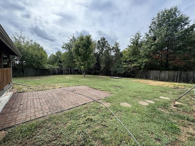 view of yard with a patio