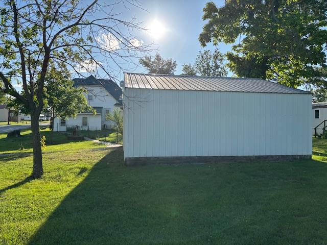 502 N Main St, Linneus, MO 64653 - view of outdoor structure