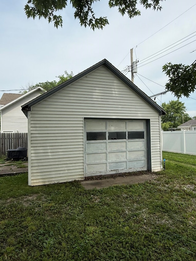1205 Randolph St, Kirksville, MO 63501 - view of detached garage