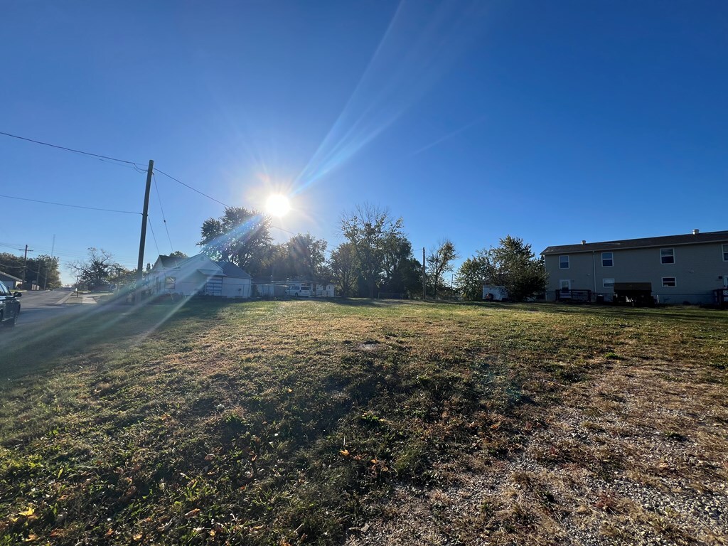 301 W Elizabeth St, Kirksville, MO 63501