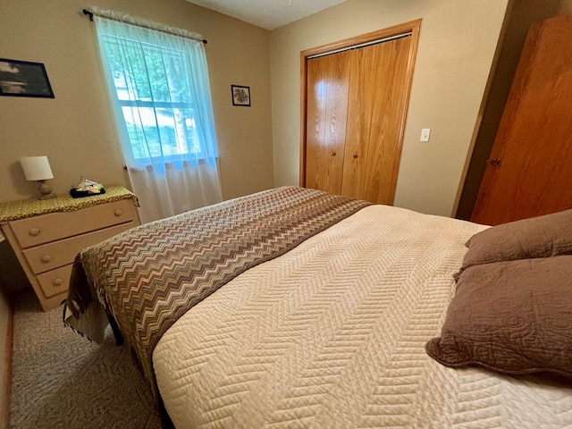 bedroom featuring a closet