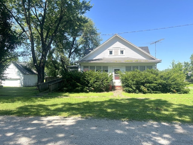 110 Van Buren St, Browning, MO 64630 - bungalow with a front yard