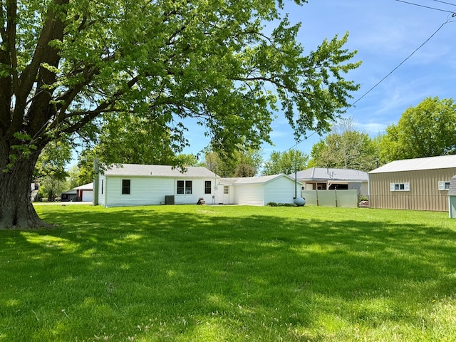 713 E Dear St, Kirksville, MO 63501 - view of back of property