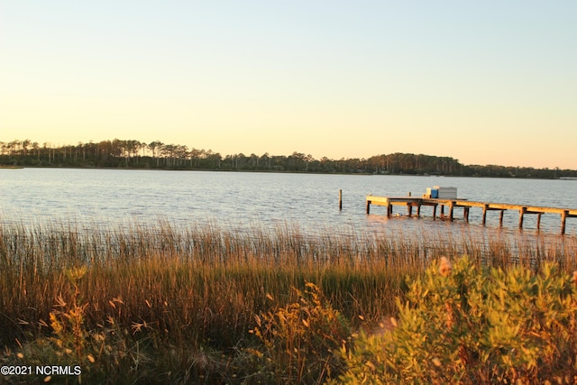 Listing photo 3 for 215 Lawrence Rd, Beaufort NC 28516