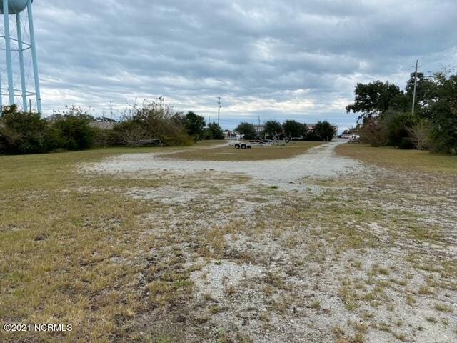 Listing photo 3 for 3810 Bridges St, Morehead City NC 28557