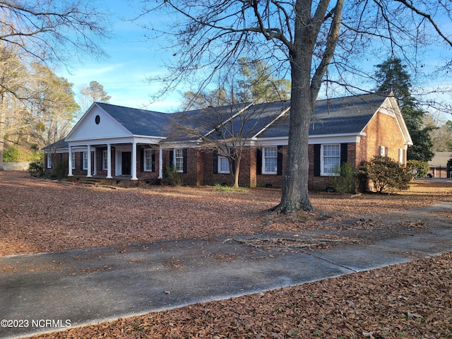 view of front of home featuring a porch