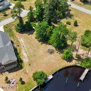 Listing photo 2 for 903 Spar Ct Unit 313, New Bern NC 28560