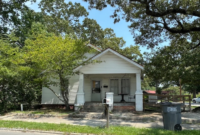 view of front of home with covered porch