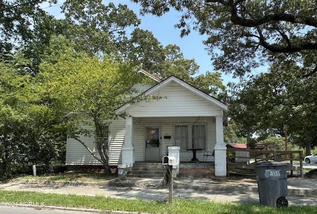 view of front of home featuring a porch