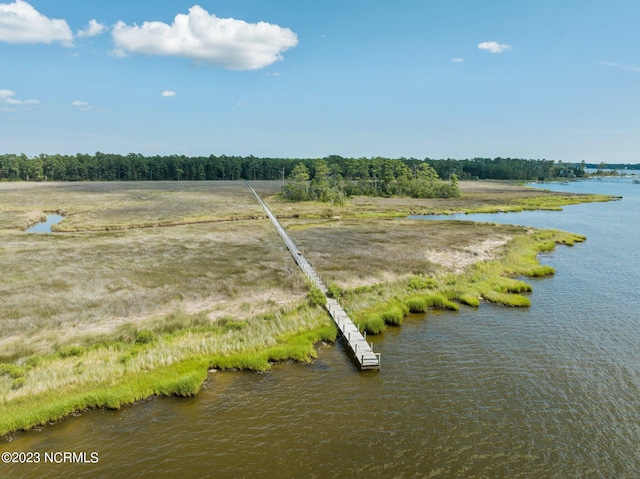 Listing photo 2 for 127 Garbacon Dr, Beaufort NC 28516