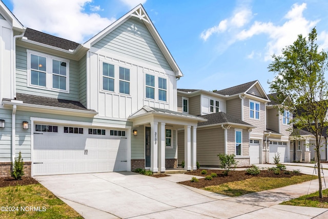 view of front of house featuring a garage