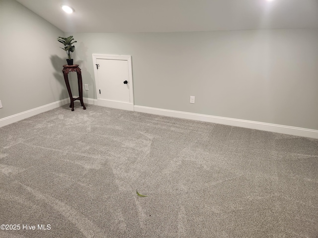 empty room featuring carpet floors