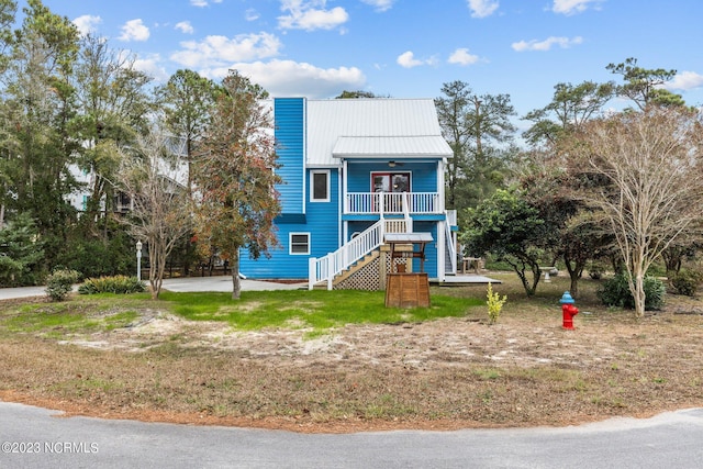 view of front of house with covered porch