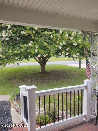 view of patio / terrace featuring covered porch