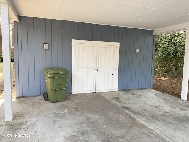 1306 N Respess St, Washington, NC 27889 - view of garage