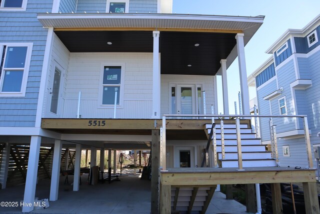 view of front of house featuring a carport