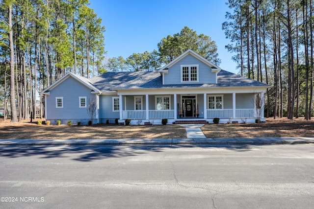 view of front facade featuring covered porch