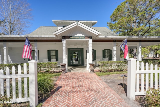 view of front of property with covered porch