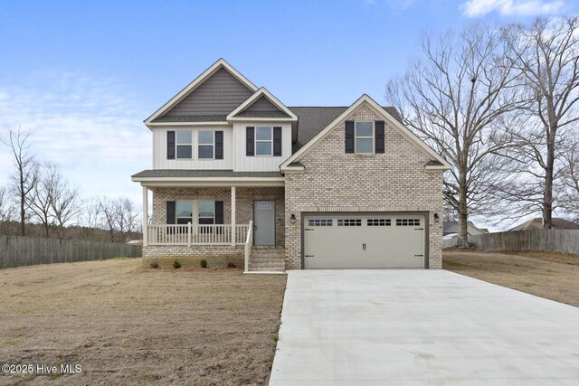 view of front facade featuring a garage