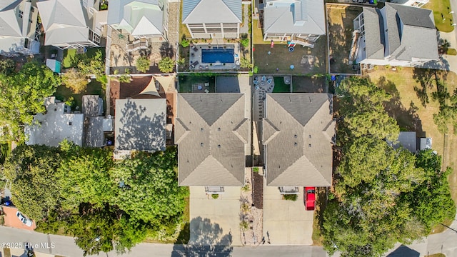 birds eye view of property featuring a residential view