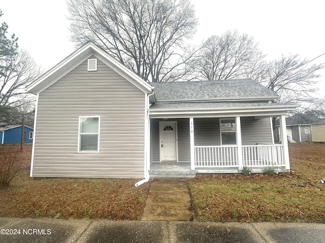 view of front of home with covered porch