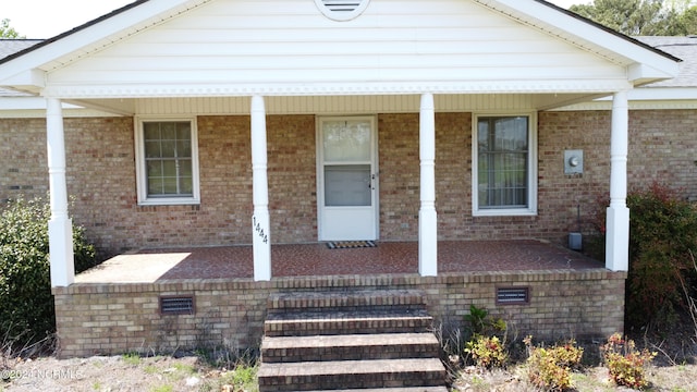 view of front of house with a porch