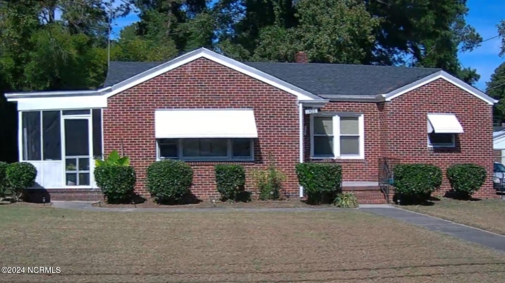 view of front of house