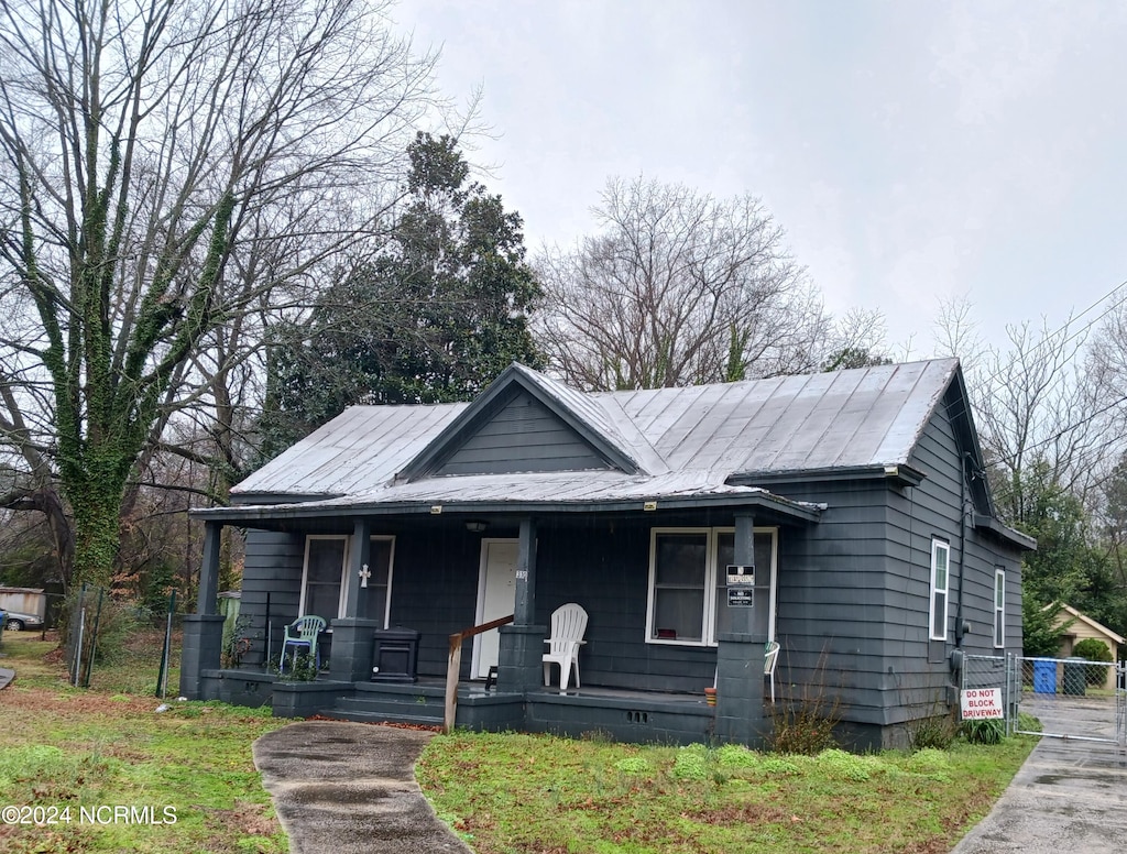 bungalow-style house with a porch