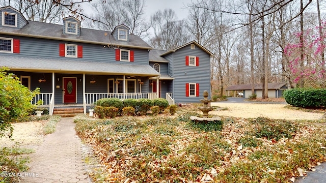 view of front of property featuring a porch