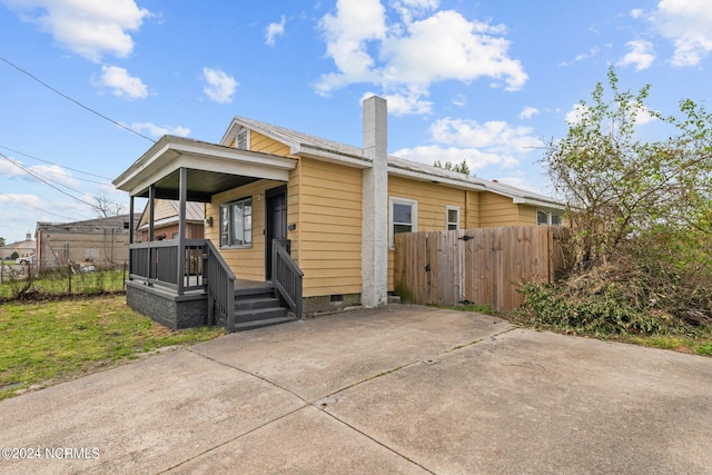 view of front of property