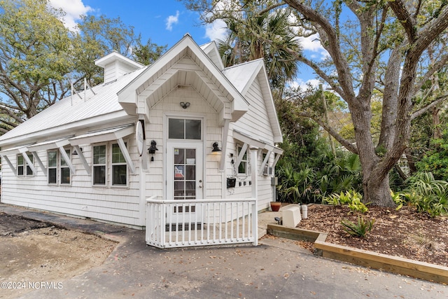 view of front of home