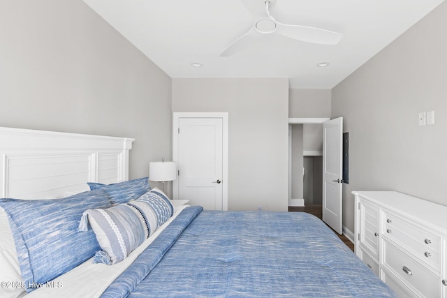 bedroom featuring ceiling fan