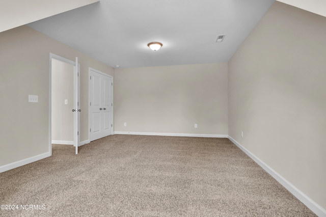 empty room featuring carpet