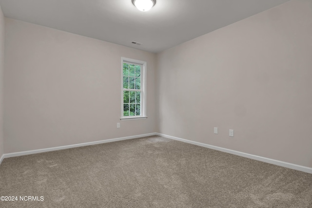 empty room featuring carpet