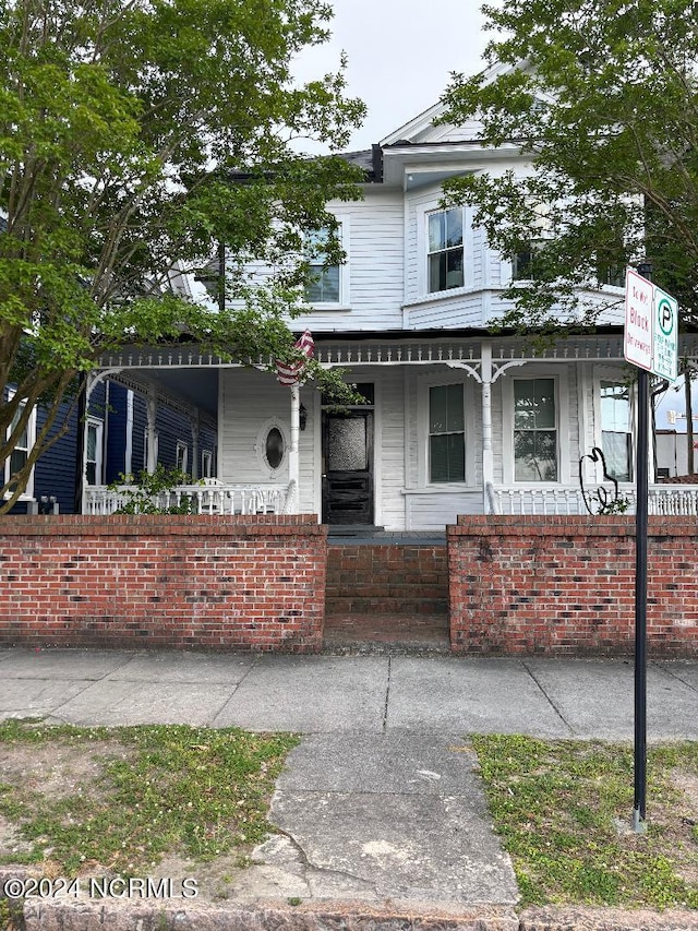 view of front of house