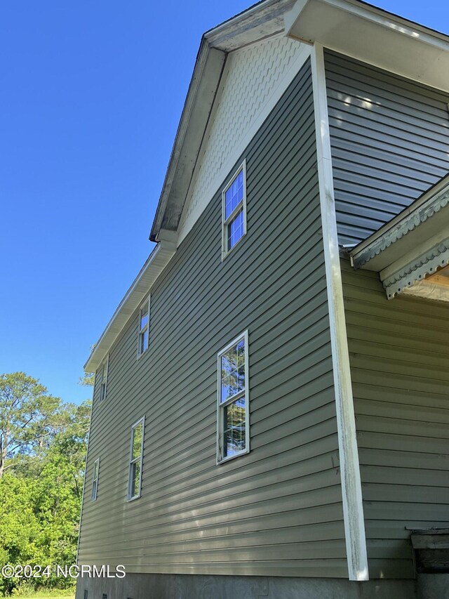 view of property exterior