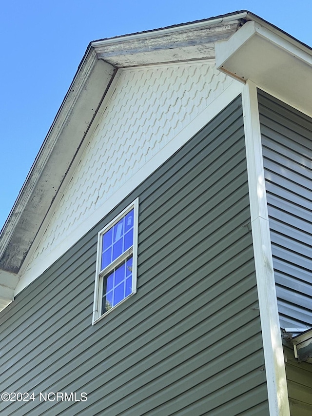view of side of home