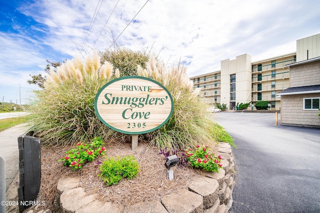 2305 W Fort Macon Rd Unit 107, Atlantic Beach, NC 28512 - view of community sign