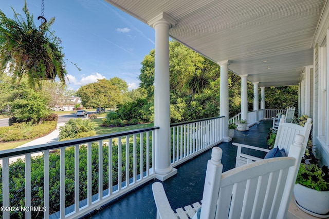 view of patio / terrace with covered porch