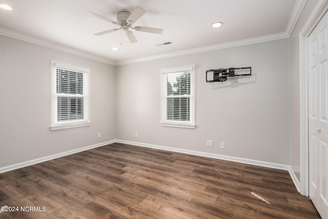 519 E Water St, Belhaven, NC 27810 - unfurnished bedroom featuring crown molding, dark wood-style floors, recessed lighting, a closet, and ceiling fan