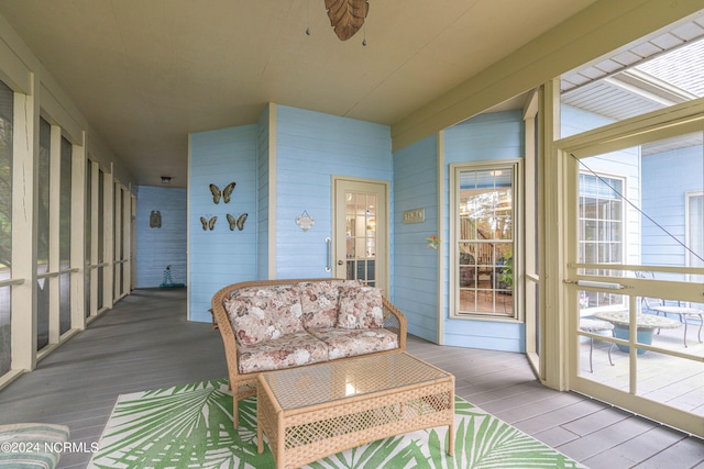 view of sunroom / solarium