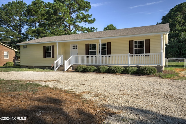 view of front facade featuring covered porch