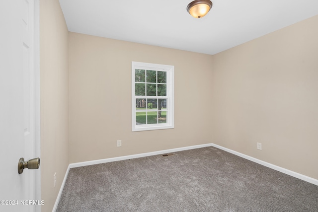 empty room with carpet