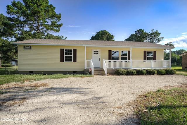 view of front of home featuring a porch