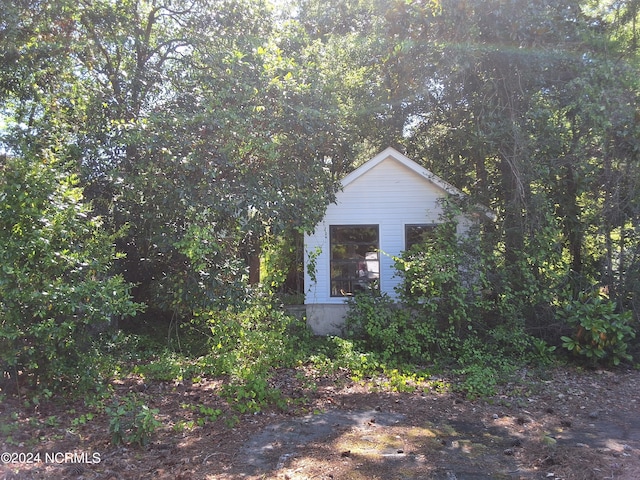 view of home's exterior