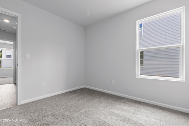 empty room featuring carpet